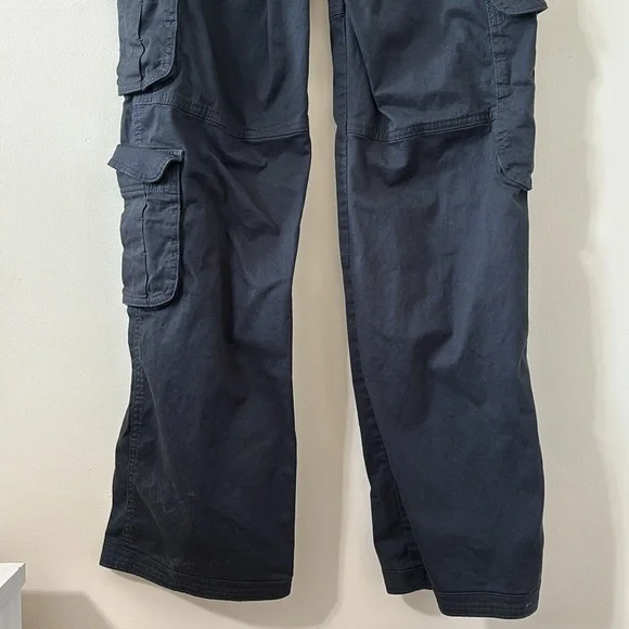 Abercrombie & Fitch Relaxed Cargo Pants Black Size 28 (6 LONG) - Picture 9 of 13